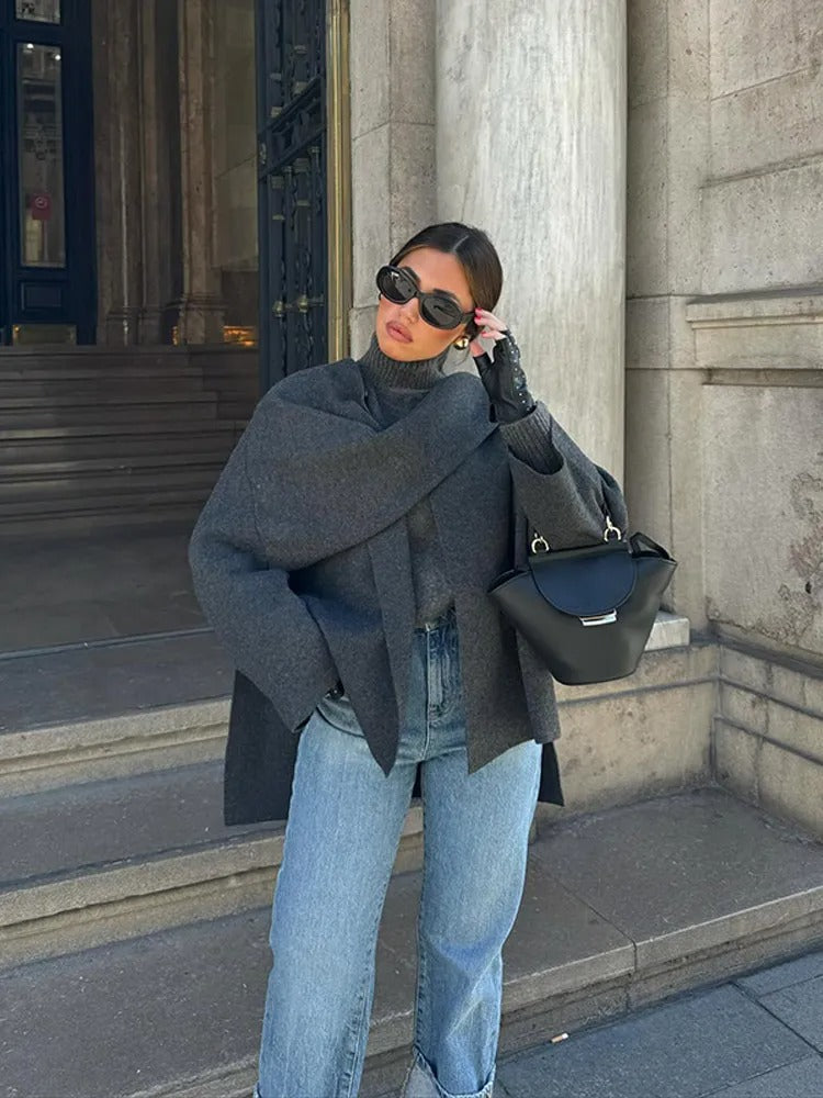 Emma ženski pončo – asimetričan od vune, elegantan i idealan za zimsku toplinu
