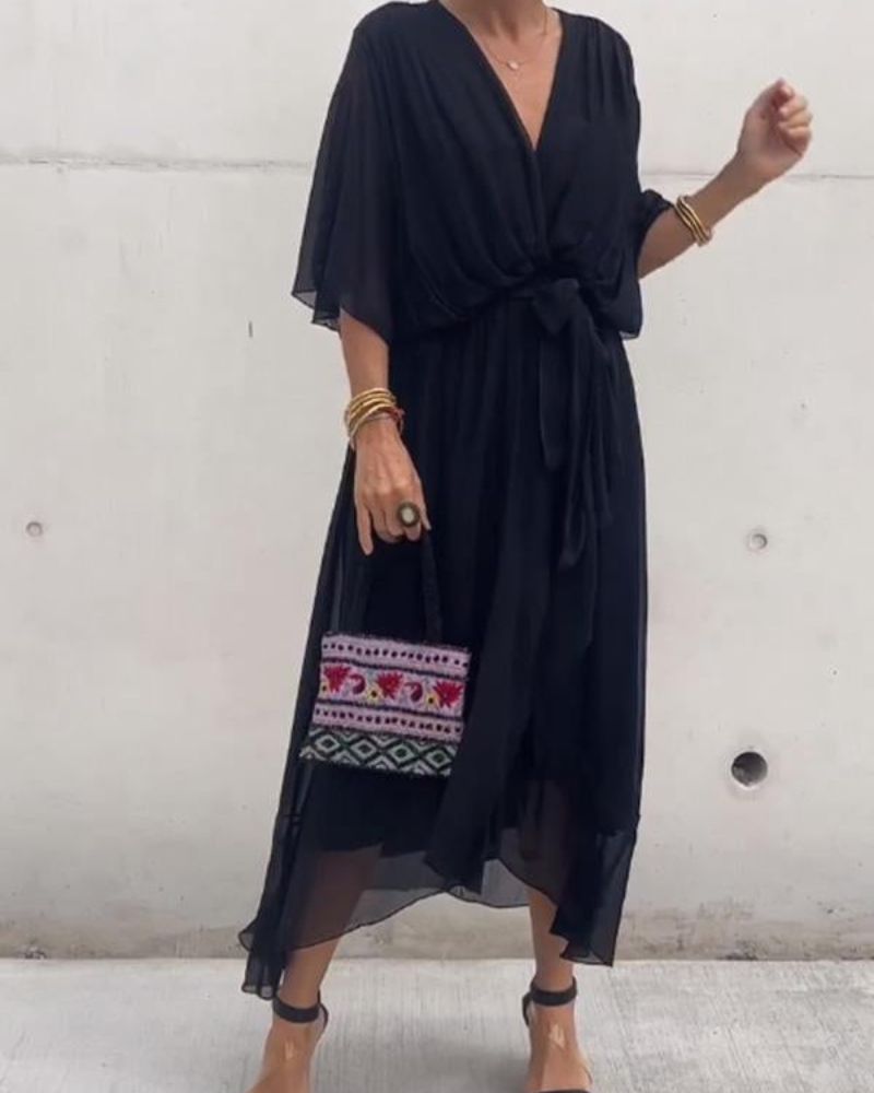 Kjole Femme Cristi – Elegant slå-om kjole med flagermusærmer & asymmetrisk kant