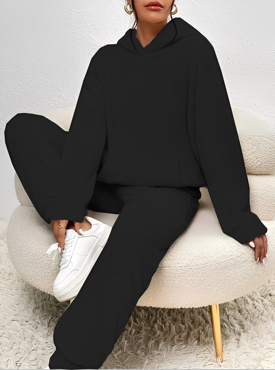 Ayla Ensemble Loungewear i fleece til kvinder – blød og behagelig hættetrøje og bukser til afslappet varme