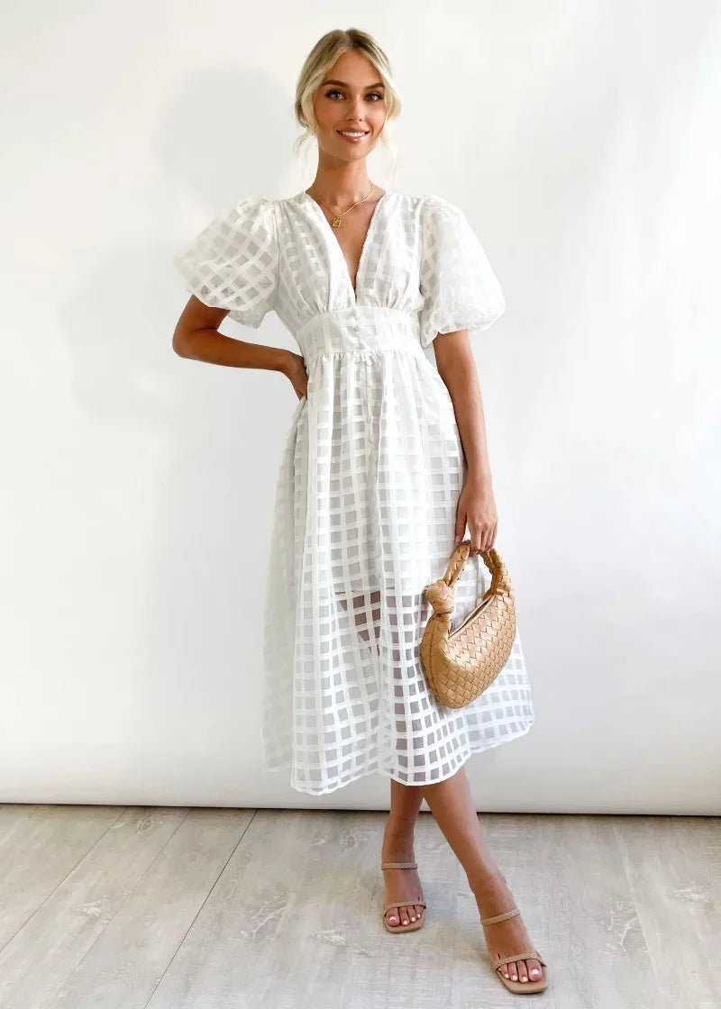 Mylene Midi-mekko naisille – Tyylikäs ruutukuvioinen mekko, jossa tilavuutta ja kirkas väri