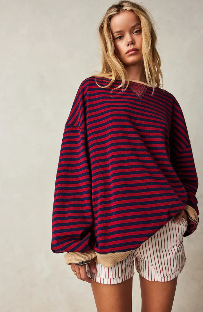 Bluza Mila Oversized – wygodna bluza z klasycznymi paskami i kontrastowymi detalami
