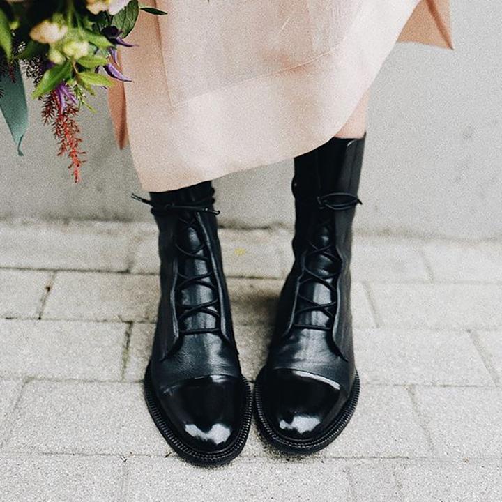 Zuriel Botas Femininas – Botas Altas Elegantes com Salto e Atacadores em Couro Premium