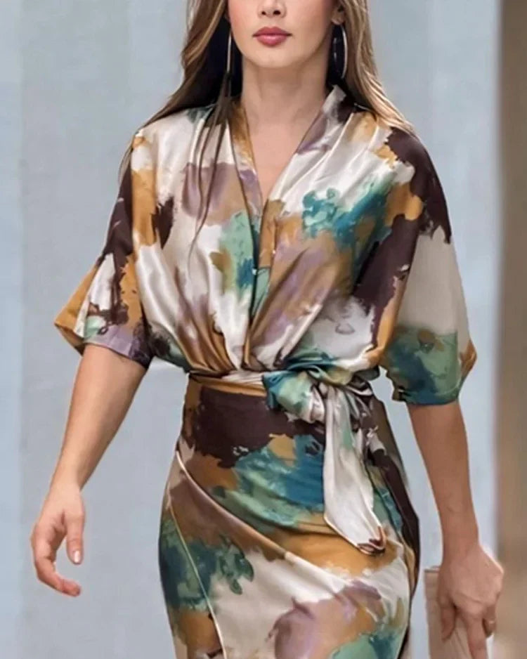 Olga női szatén köntös – Kötős batikolt középhosszú ujjú köntös elegáns megjelenéssel