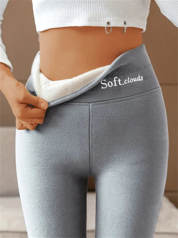 SoftCloud Fleece-Lined Women's Leggings – Ultra Warm and Stretchy Winter Pants with a Slim Fit Cut
