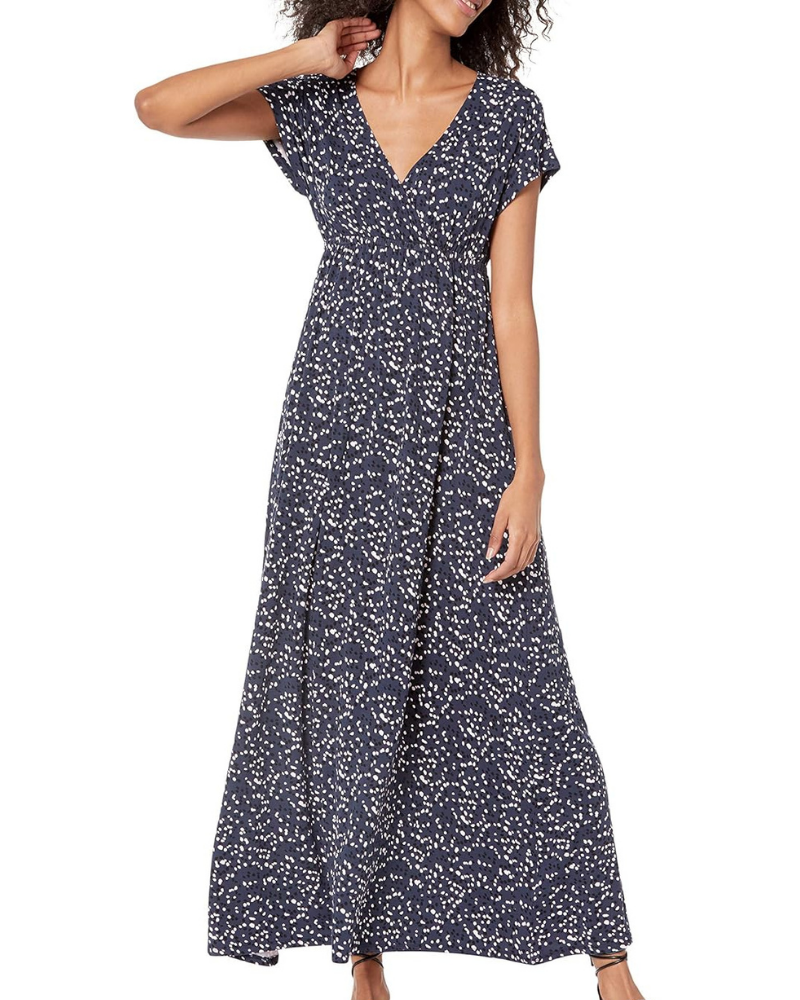 Robe Longo Feminino Risa – Decote V Cruzado, Cintura Império & Corte Fluido Confortável e Elegante