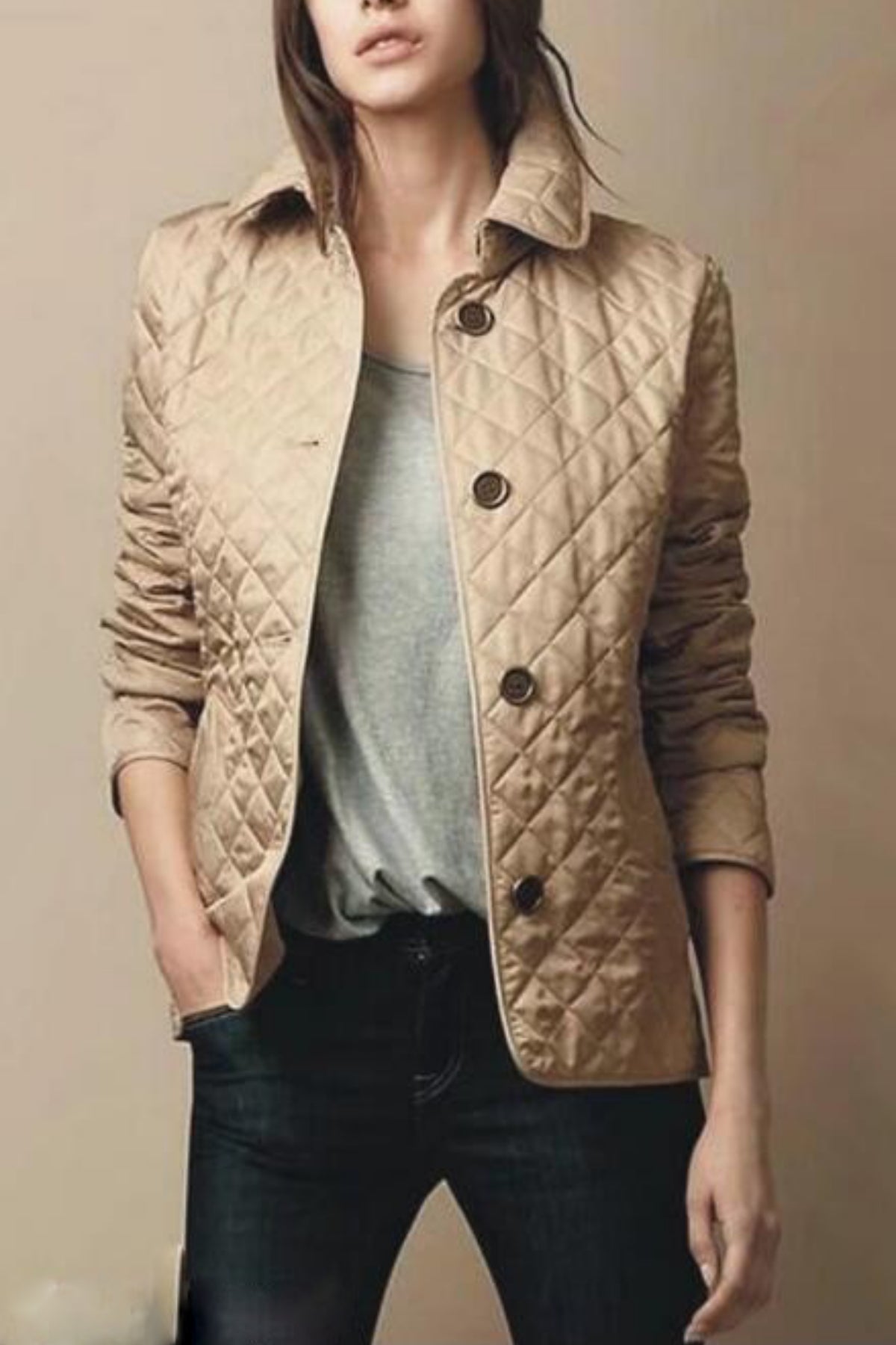 Clara Veste Matelassée – elegante und bequeme Jacke mit raffinierten Details und tailliertem Design