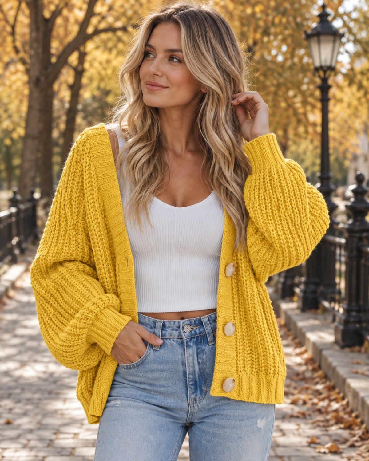 Cardigan de damă Rina din tricot gros - decolteu în V, cu nasturi, croială lejeră