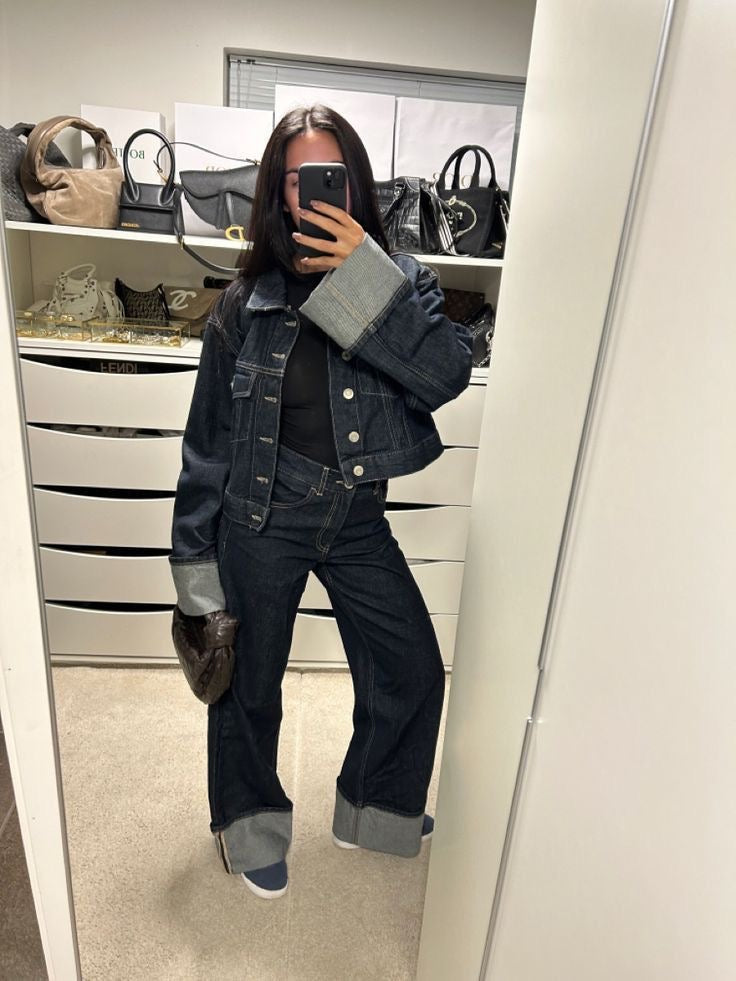 Bea Ensemble Denim Femme – Jachetă scurtă & blugi largi cu revere contrastante pentru un look la modă
