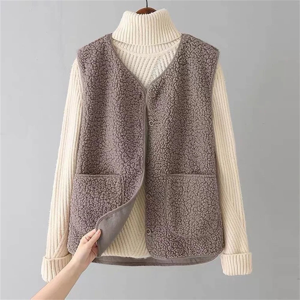 Colete Feminino Sem Mangas Kate – Sherpa Efeito Lã de Carneiro Quente, Leve e Descontraído