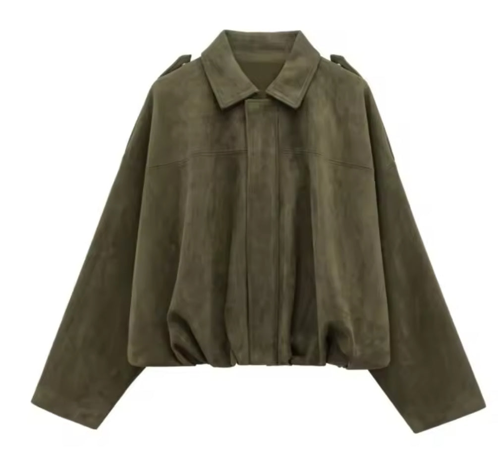 Casaco Elliana para Senhora – Casaco Largo com Efeito Camurça e Bolsos Práticos para Outono/Inverno