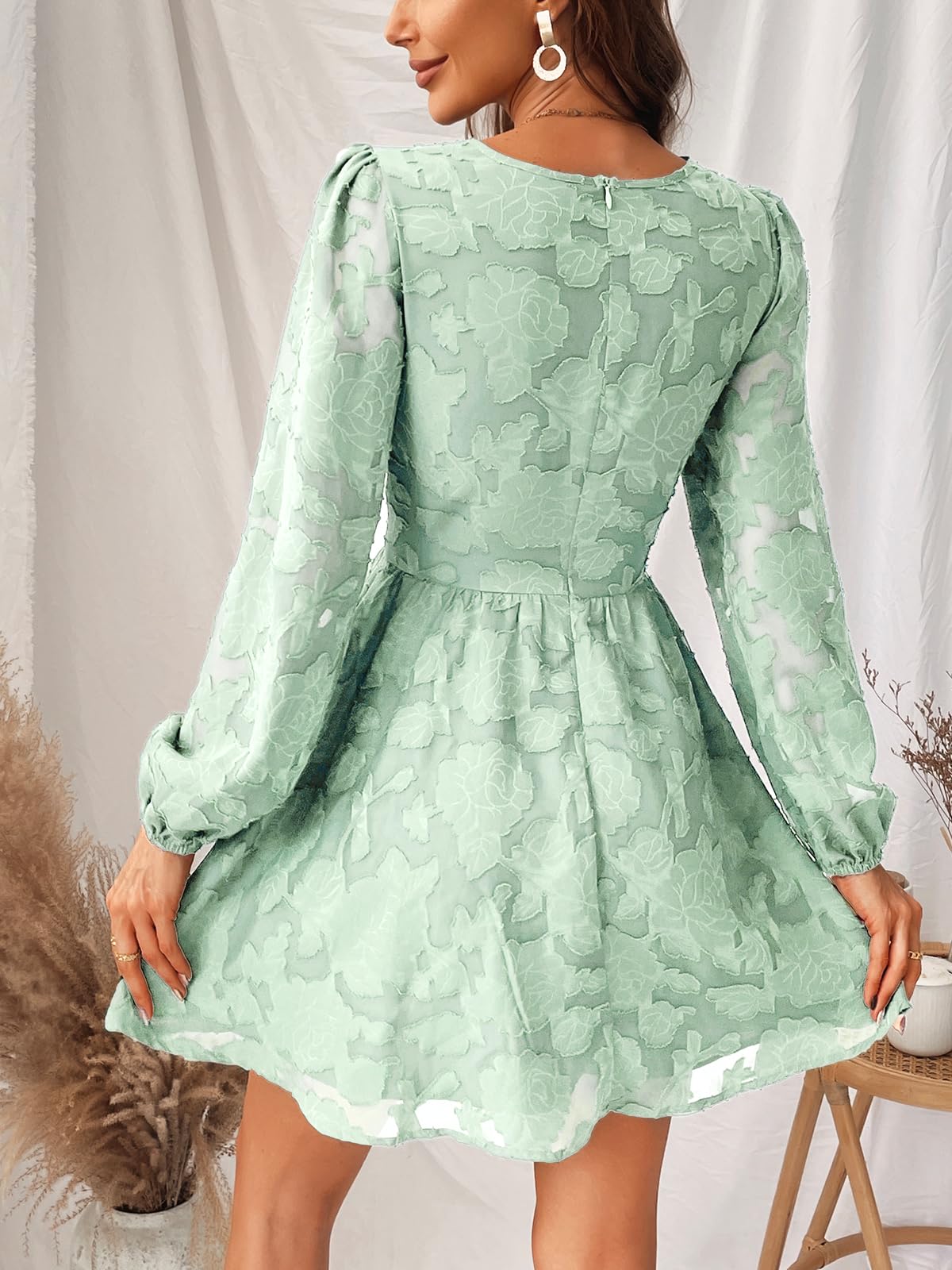 Virelle Robe Cupshe Femme – Dentelle Florale Col V, Manches Longues & Coupe A-Line Élégante