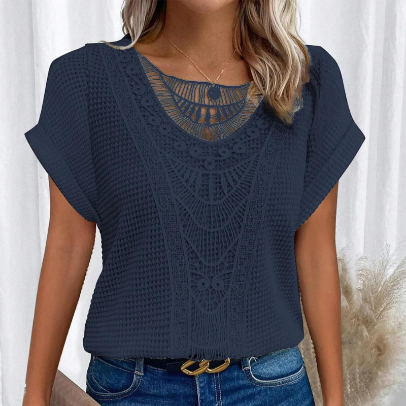 Helene Top Mulher – Design elegante em renda com corte favorecedor e tecido confortável