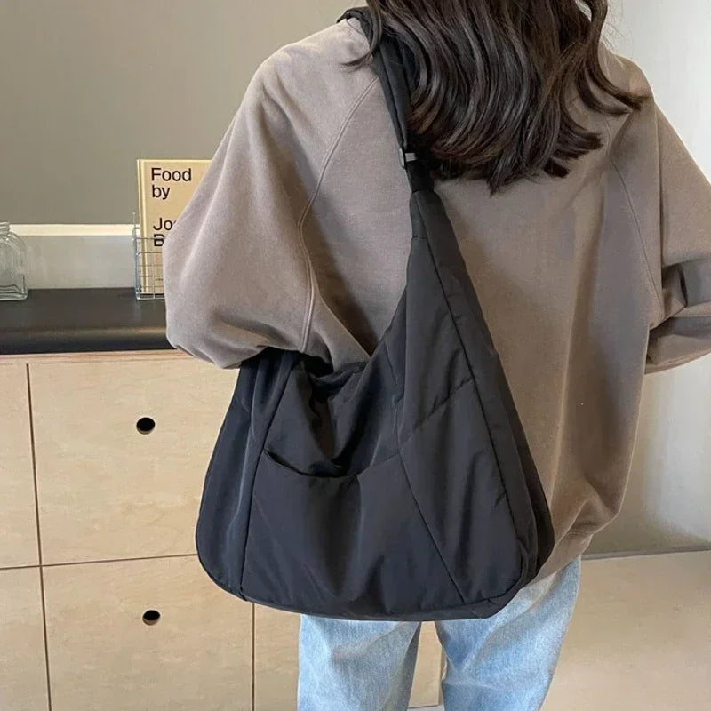 Borsa a tracolla da donna Lucille – Borsa grande ed elegante con scomparti e tracolla regolabile