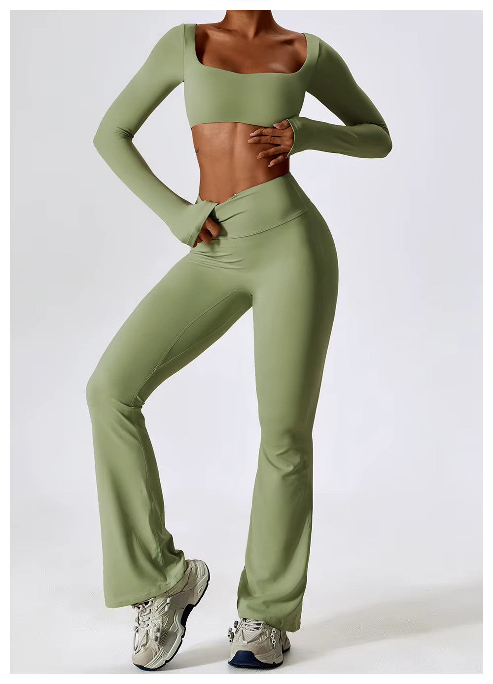 Leila női sport szett – légáteresztő jóga és fitnesz ruha bővülő leggings-szel és testhezálló felsővel