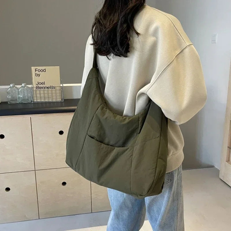 Borsa a tracolla da donna Lucille – Borsa grande ed elegante con scomparti e tracolla regolabile