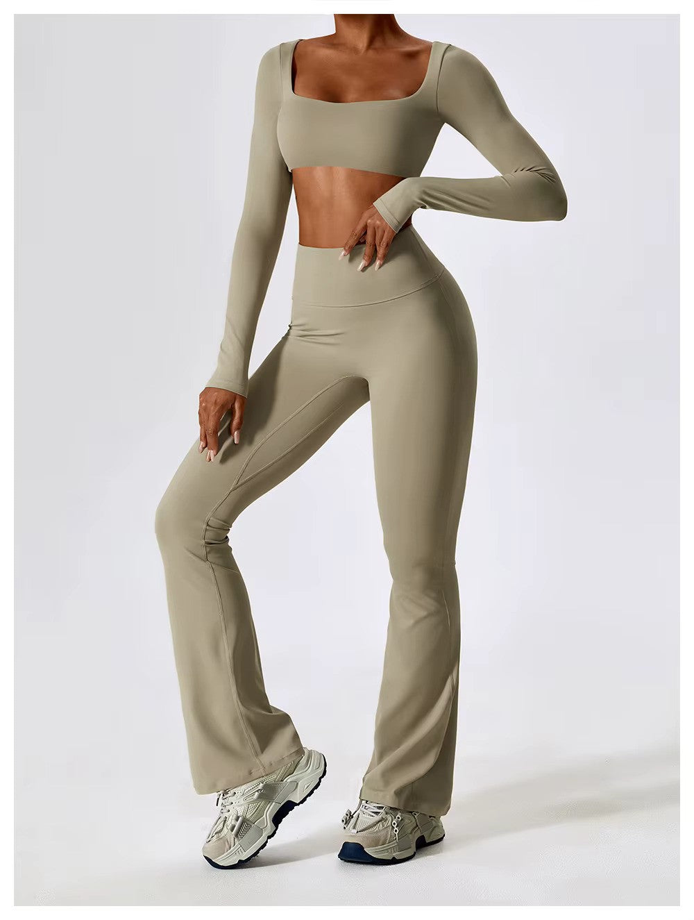Leila női sport szett – légáteresztő jóga és fitnesz ruha bővülő leggings-szel és testhezálló felsővel