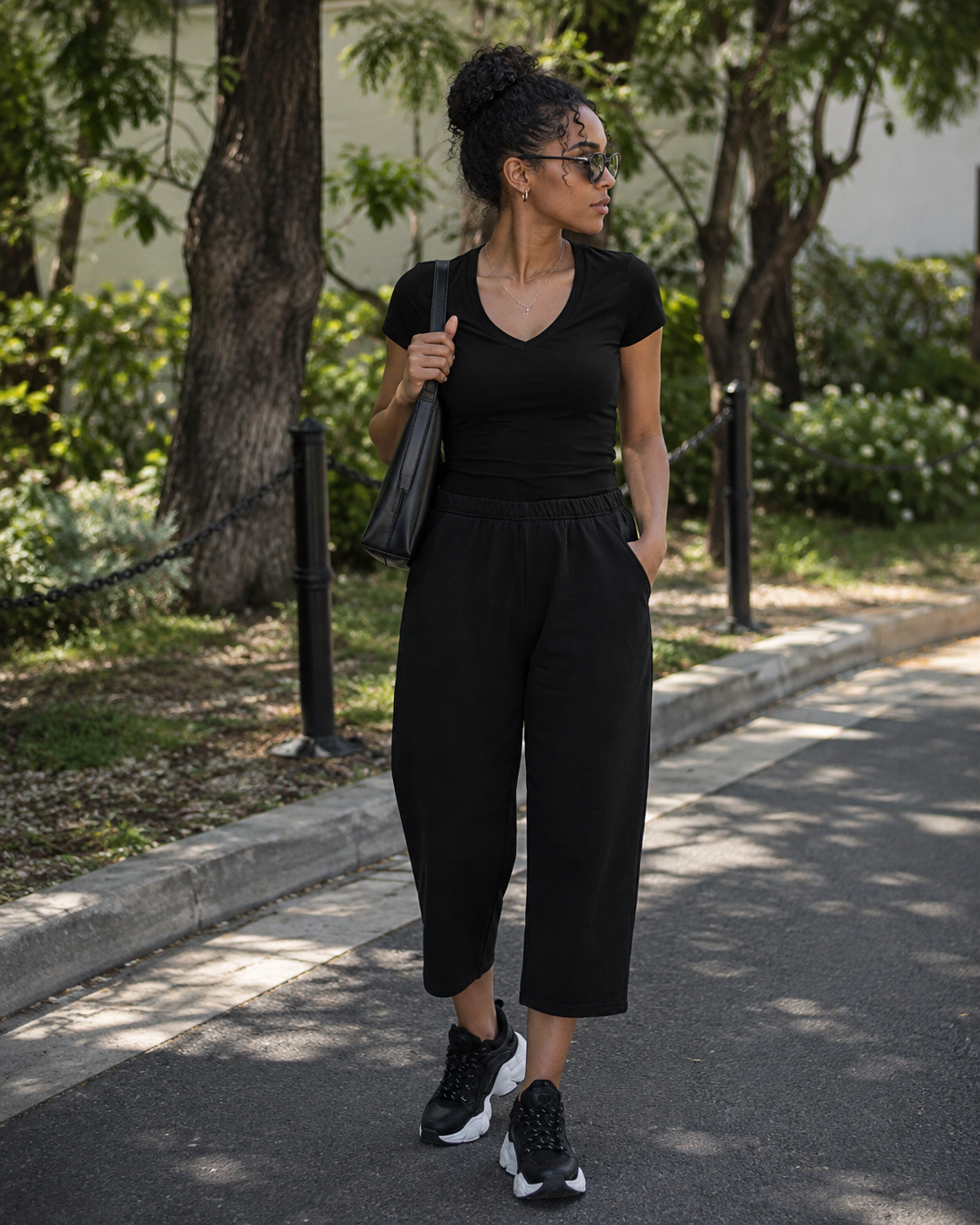 Mabel Women’s 7/8 Trousers – Straight Cut, Elastic Waist & 2 Pockets