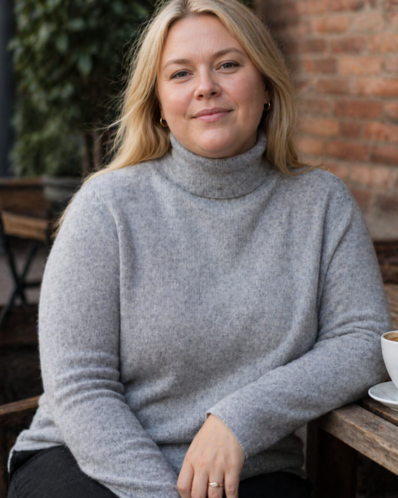 Sweter damski Curvy duży rozmiar – golf z kaszmiru premium, miękki, ciepły, elegancki