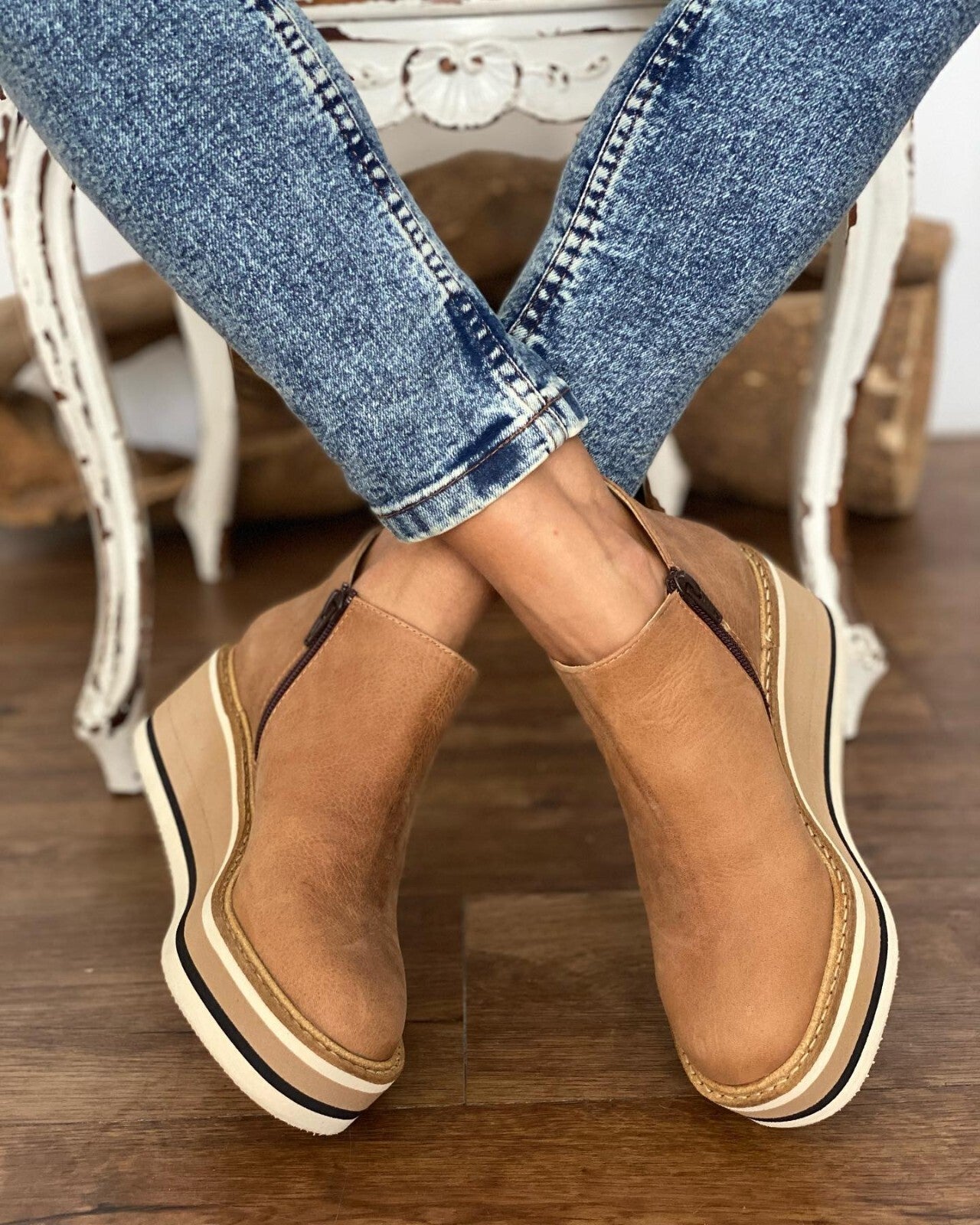 Athena Calçado Feminino – Calçado Elegante e Confortável Feito à Mão