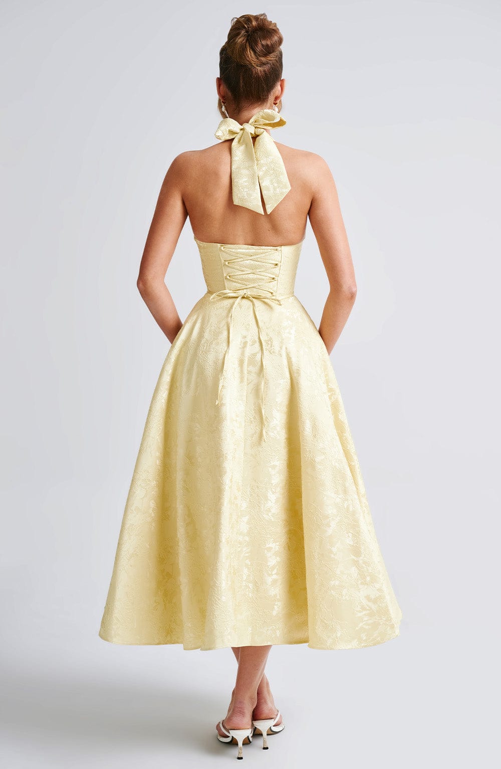 Iris Robe Midi Femme – Robe Dos Nu en Jacquard Floral avec Corsage Ajusté & Jupe Évasée