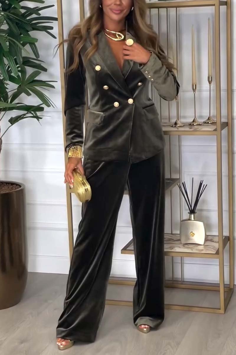 Lora Ensemble Velours Femme – Luxusní dvoudílný kostým z měkké látky a všestranným designem