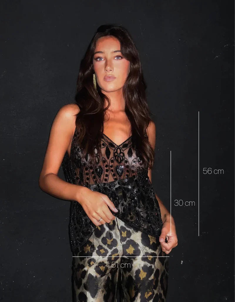 Kate Haut Femme – Elegantný top zdobený luxusnými detailmi a pohodlným strihom