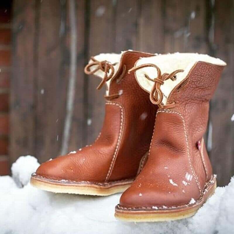 Emersyn Women's Heated Boots – Waterproof Leather with Wool Lining & Winter Comfort