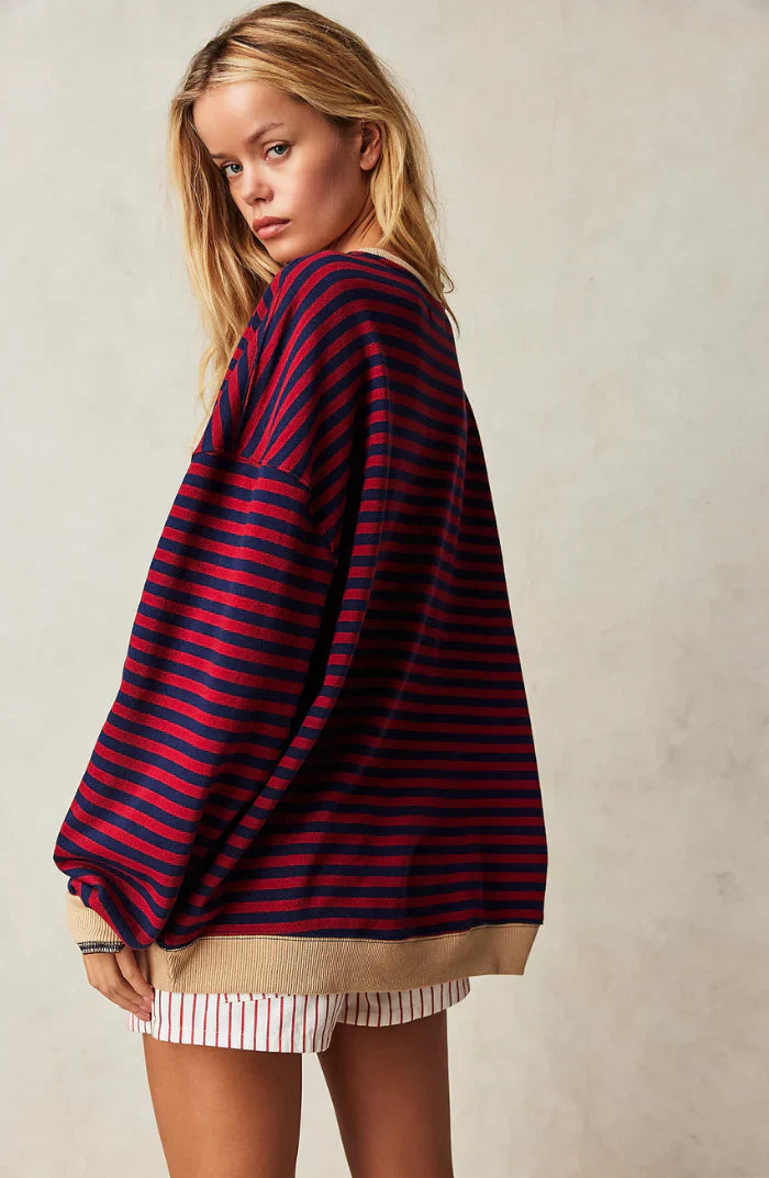Bluza Mila Oversized – wygodna bluza z klasycznymi paskami i kontrastowymi detalami