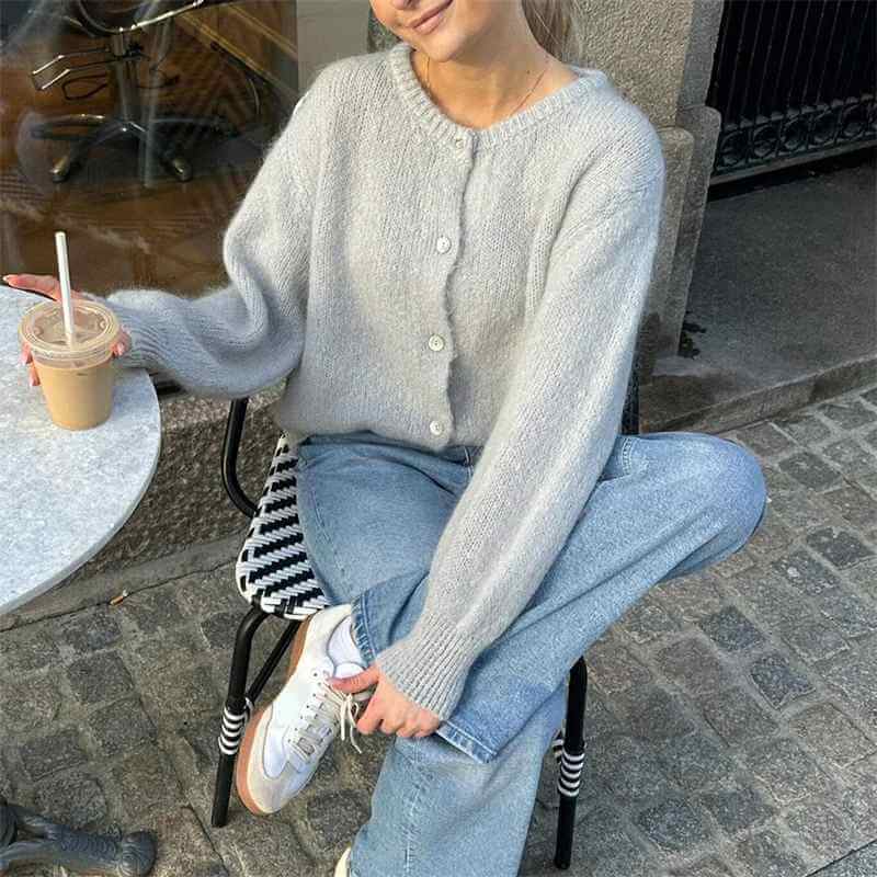 Addilyn Cardigan Femme – Gilet Doux & Élégant en Maille Confortable pour Hiver