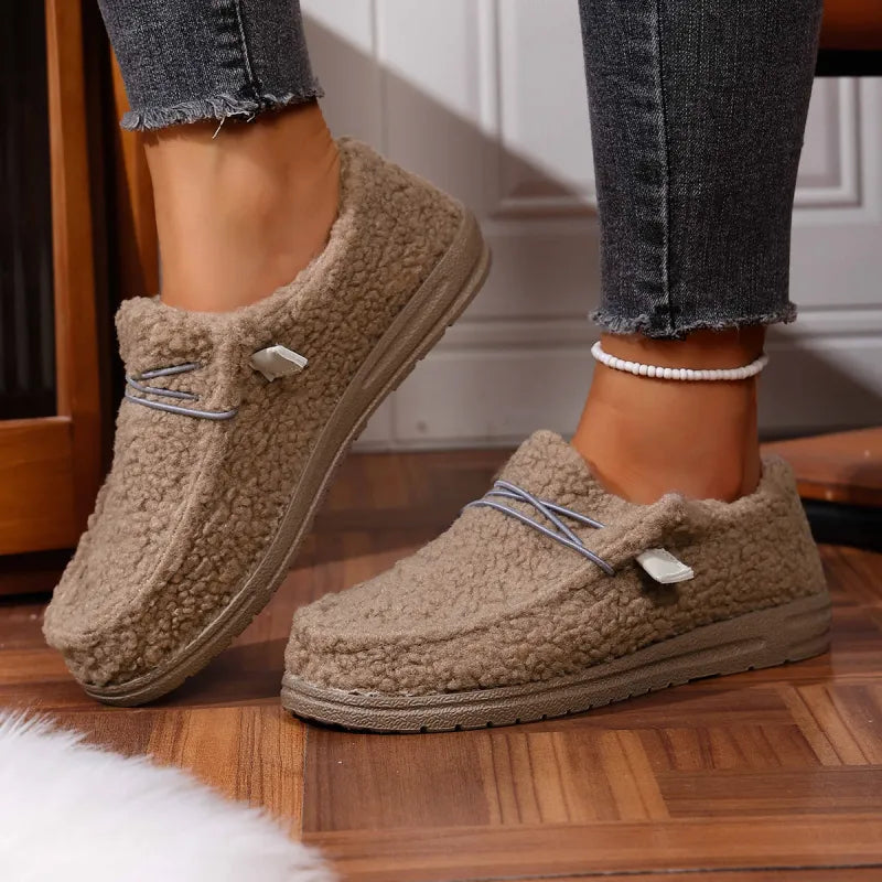 Wendy Chaussons Teddy Femme – Slippers Chauds et Doux pour Intérieur & Extérieur
