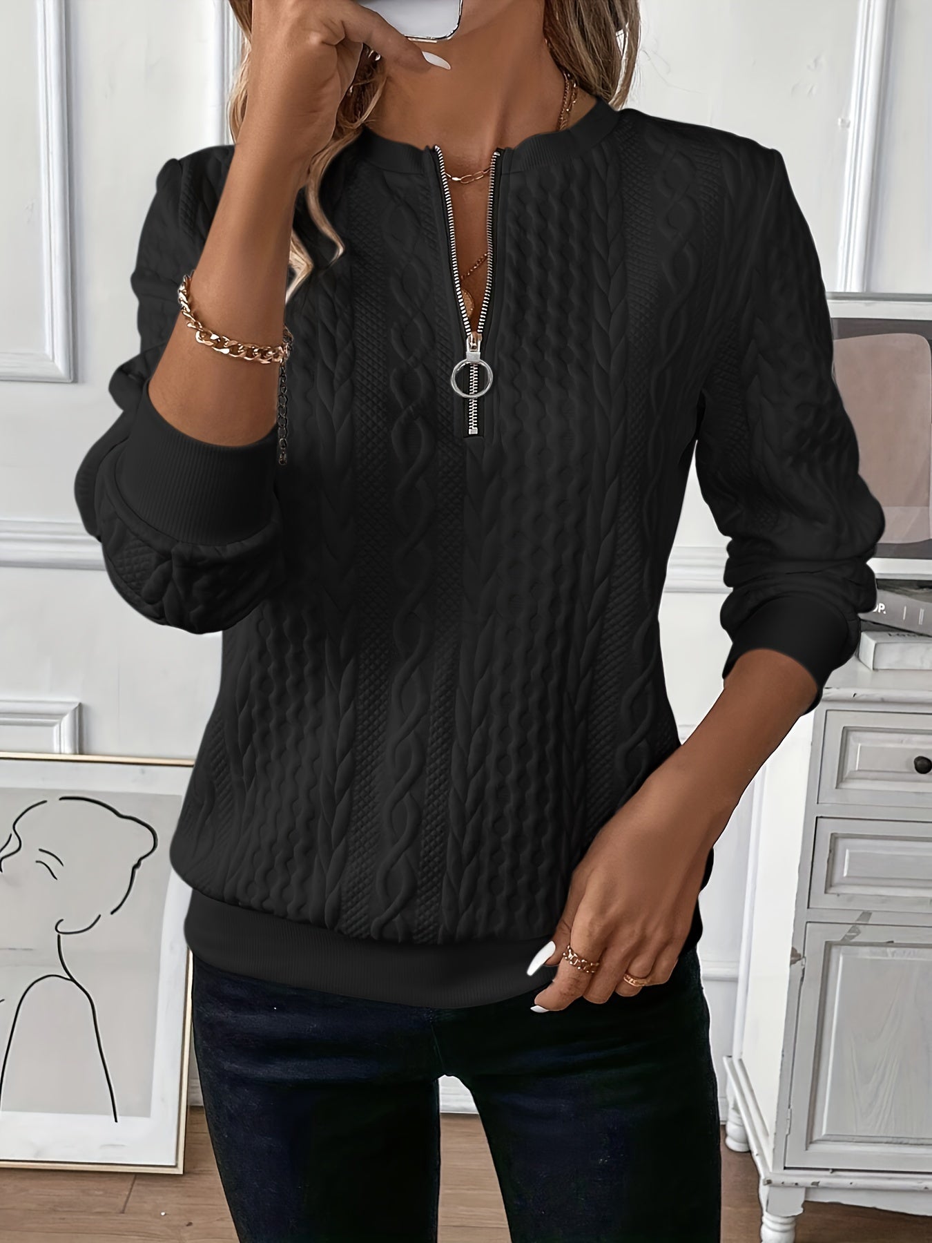 Amora Pull Dame i Blødt Strik – Daglig Komfort & Afslappet Elegance