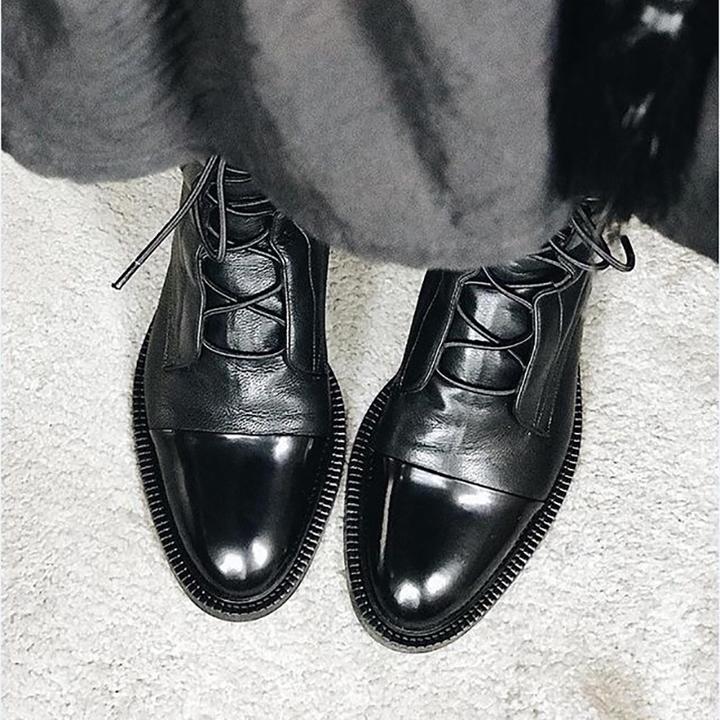 Zuriel Botas Femininas – Botas Altas Elegantes com Salto e Atacadores em Couro Premium