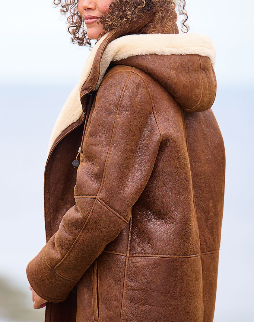 Leia Manteau Femme à Capuche – Chaud, Décontracté & Élégant pour les Jours d’Hiver