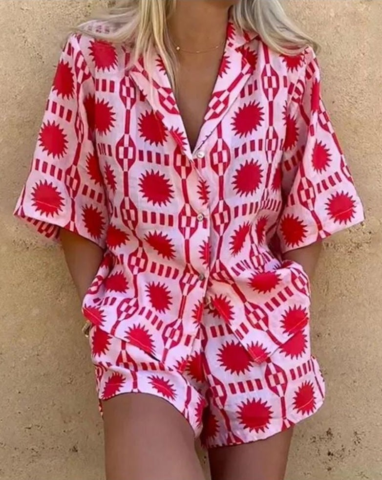 Ensemble Femme Giselle – Set de Verano Dos Piezas en Lino con Estampado Geométrico y Corte Confortable