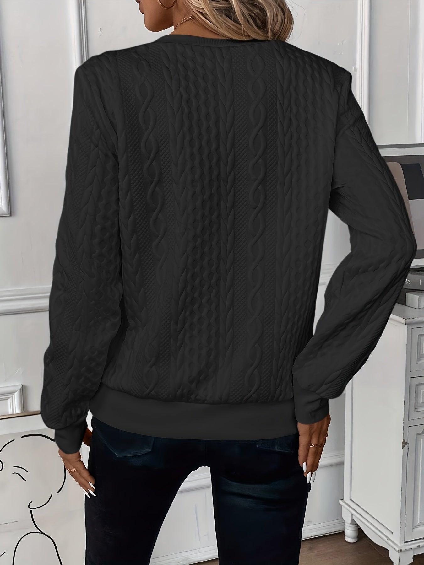 Amora Pull Dame i Blødt Strik – Daglig Komfort & Afslappet Elegance