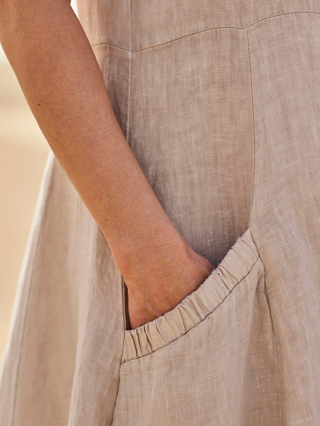 Vestido Elise de Algodão para Mulher – Suave, Respirável e Bolsos Práticos para Conforto Diário