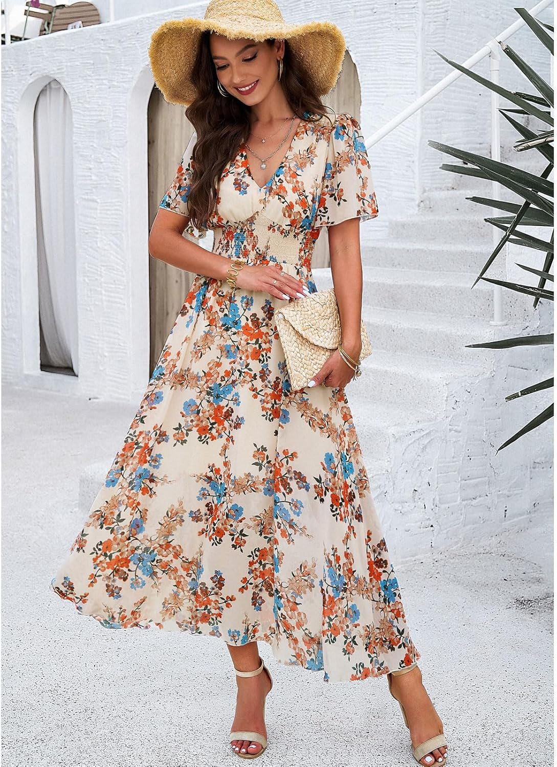Rochie de damă Dianne cu flori – decolteu în V, mâneci scurte, croială fluidă, casual de vară