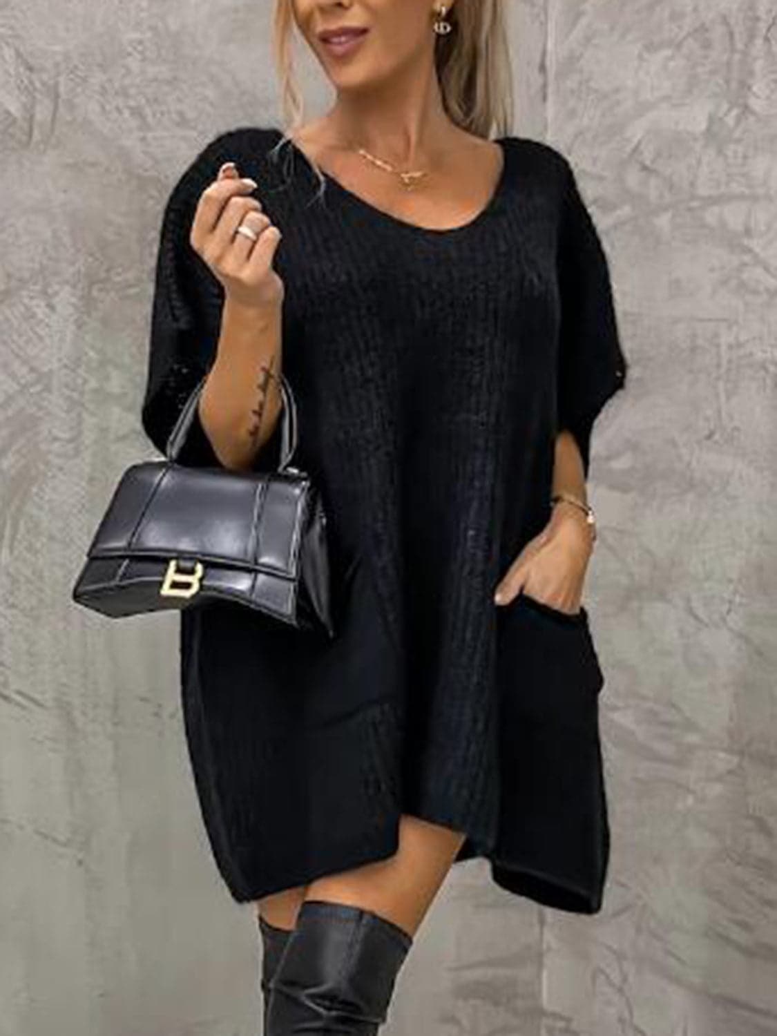 Francesca vestido de punto para mujer – tejido suave con cuello en V, corte relajado, mangas cortas y bolsillos delanteros