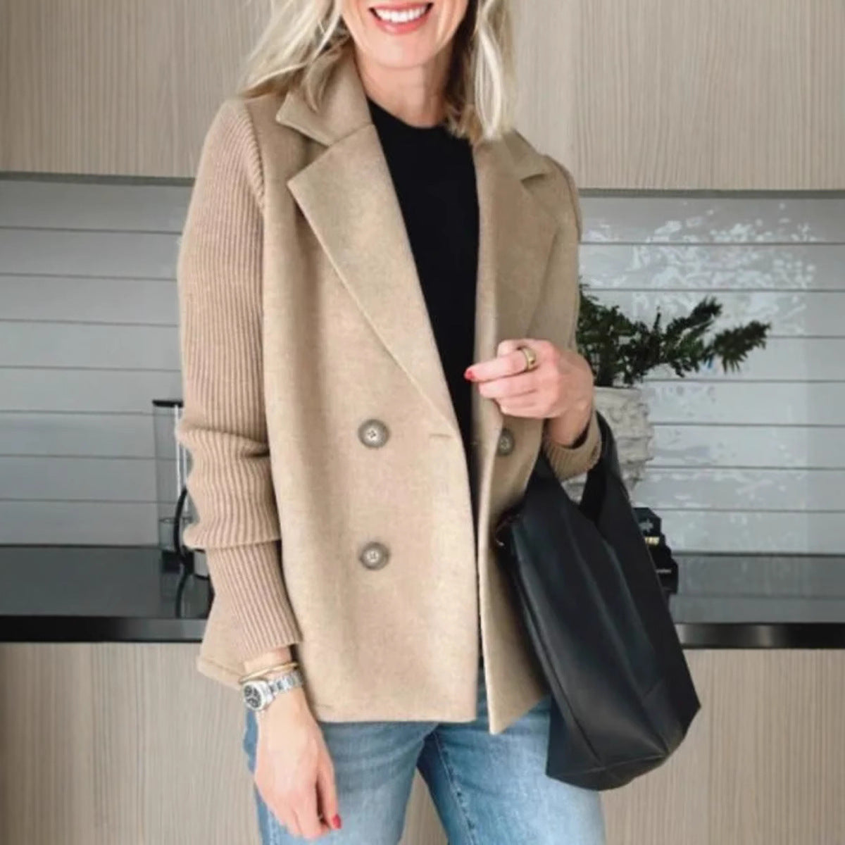 Elena Dames Oversized Jas – Dubbelgeknoopte Wollen Jas met Elegante Geribbelde Mouwen