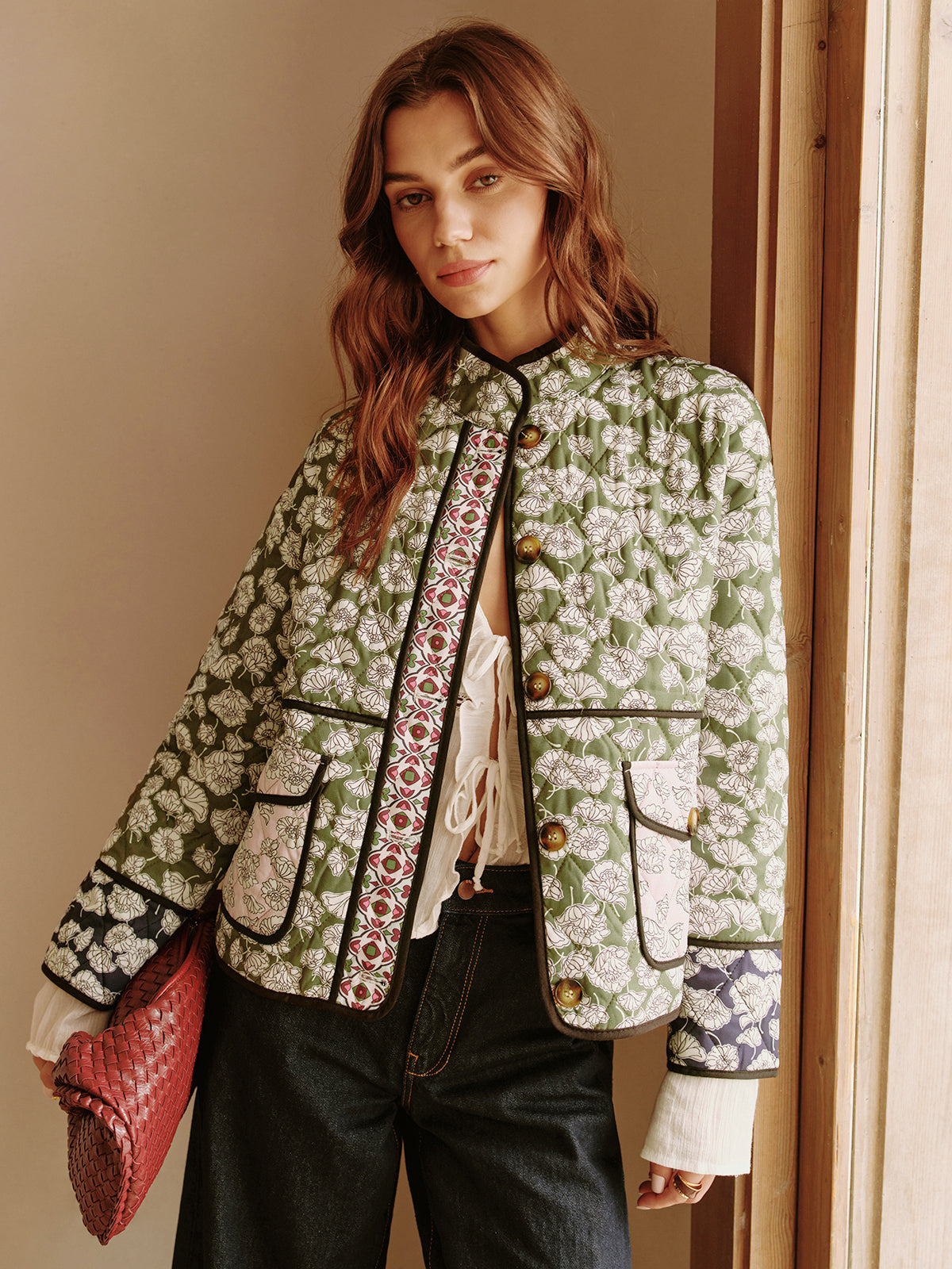 Lennox Veste Matelassée Fleurie – Multicolore, Bohème et Authentique pour un Style Unique