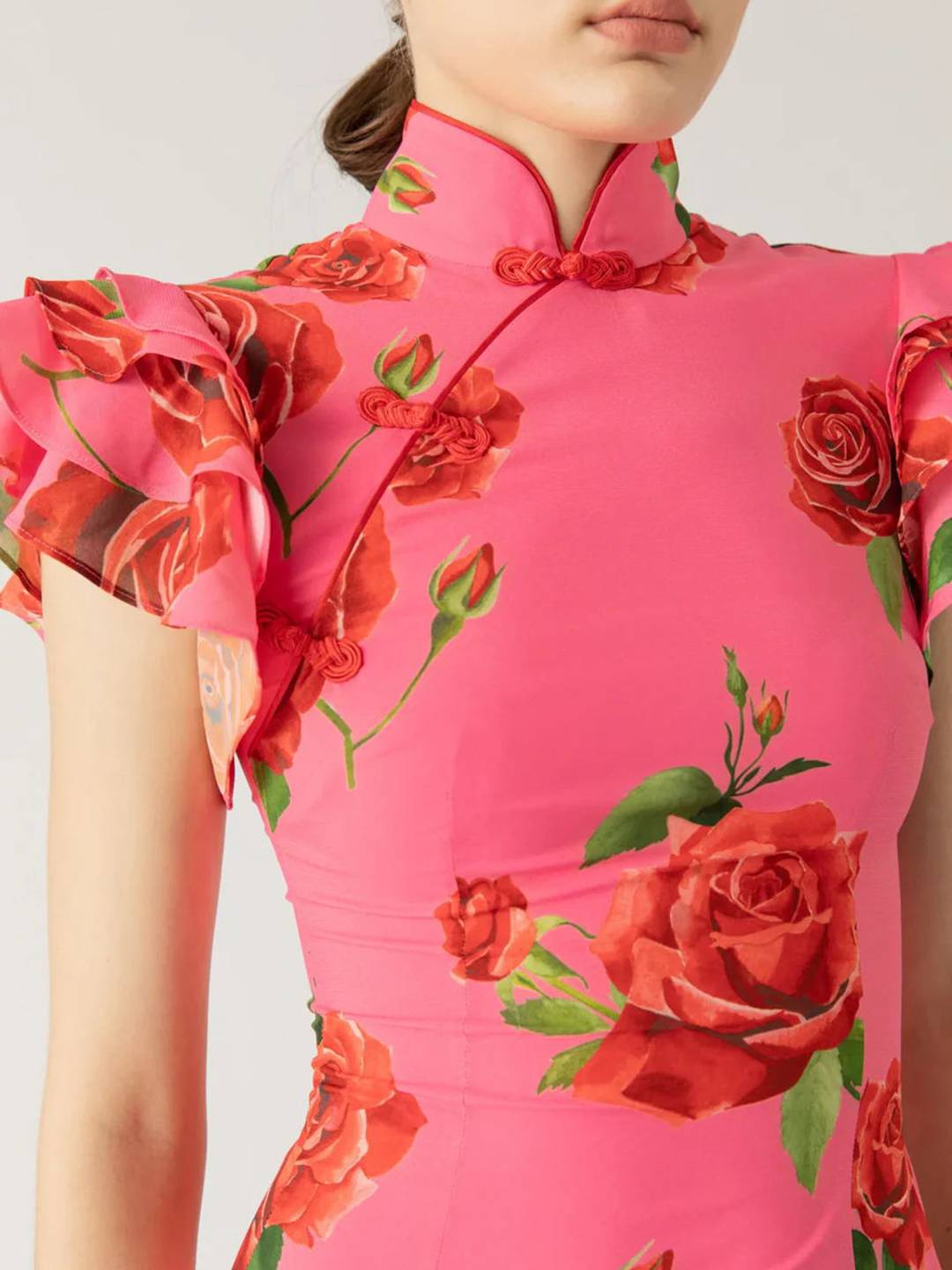 Thalia Abendkleid Damen – Elegantes langes Blumenkleid mit Volants, Stehkragen & Knopfdetail
