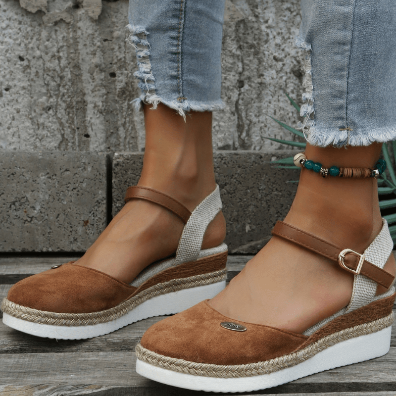Carina női szandál – elegáns platform állítható csattal és bohém stílusban