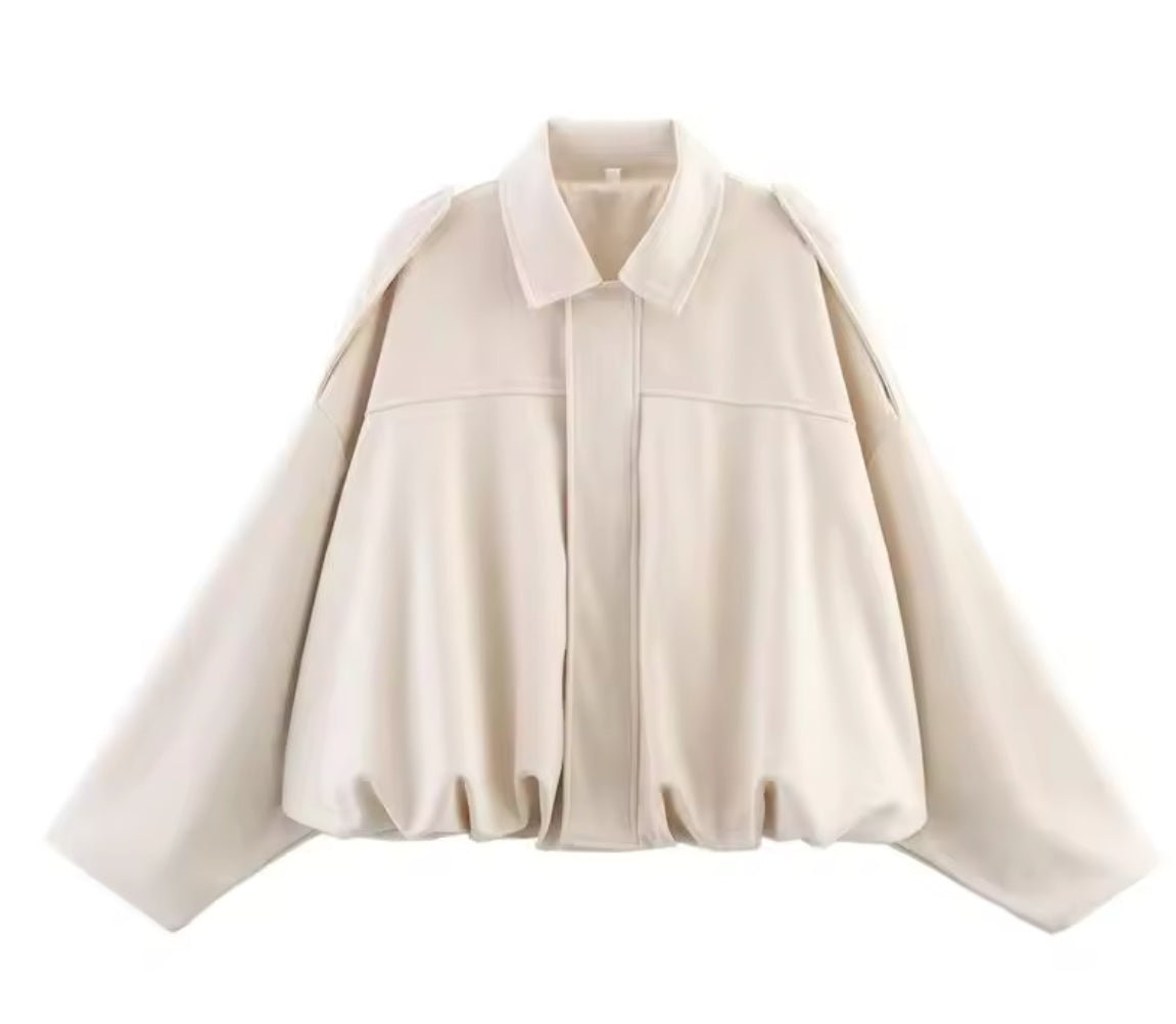Casaco Elliana para Senhora – Casaco Largo com Efeito Camurça e Bolsos Práticos para Outono/Inverno