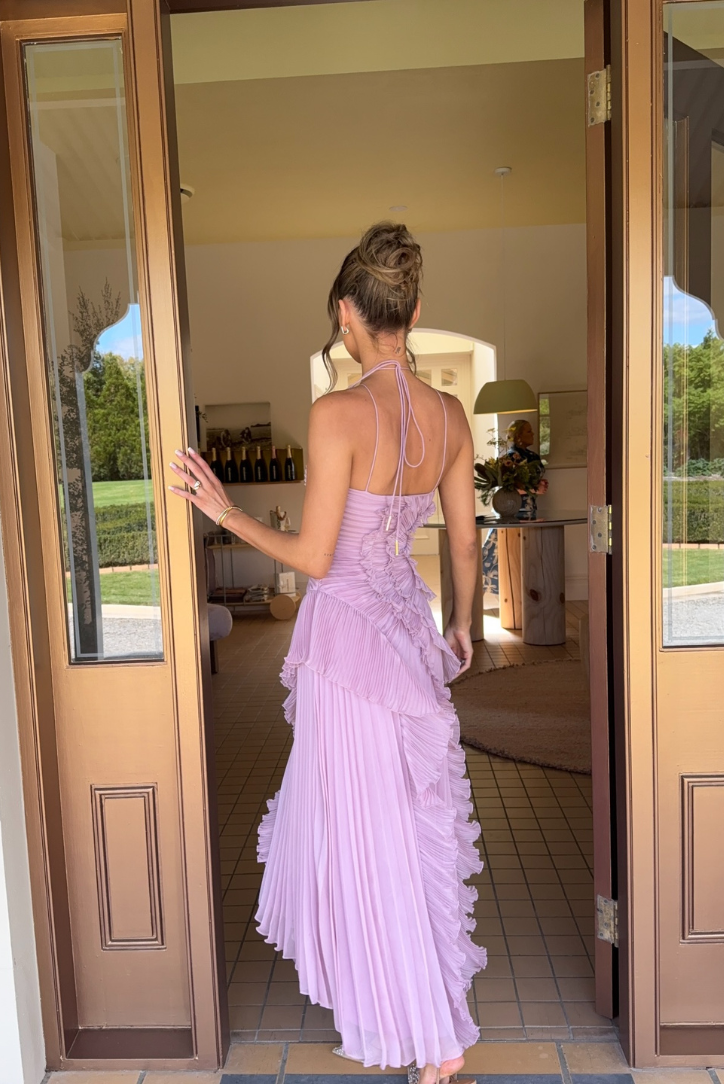 Guendalina Robe Longue Plissée – Élégance Halter pour Cérémonies et Événements Spéciaux