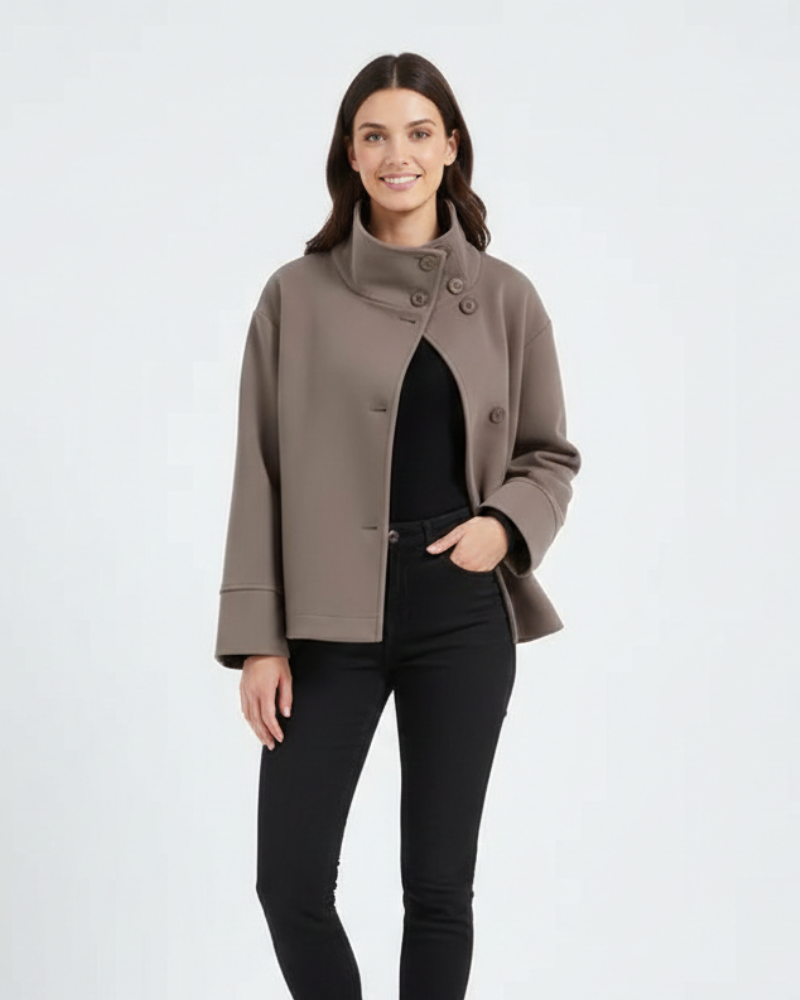 Natalia Manteau Kort Dame – Dobbeltknappet Klassisk, Tæt Pasform & Elegant Stil