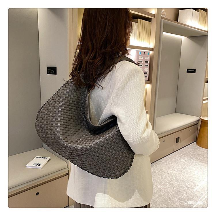 Noa Sac à Main Tressé Femme – Diseño Elegante en Cuero Vegano con Gran Espacio y Cierre de Cremallera