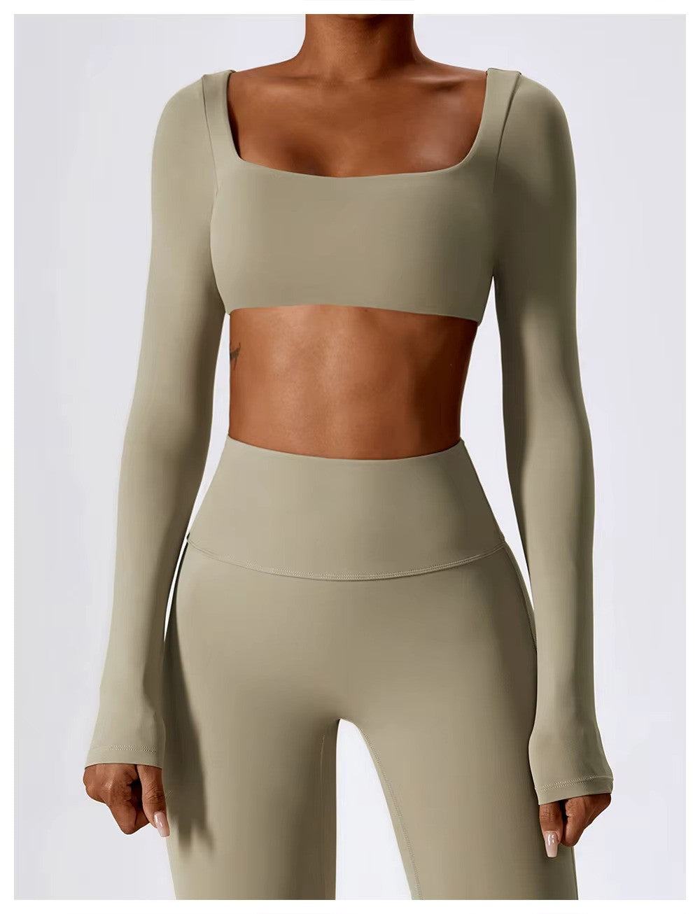 Leila női sport szett – légáteresztő jóga és fitnesz ruha bővülő leggings-szel és testhezálló felsővel