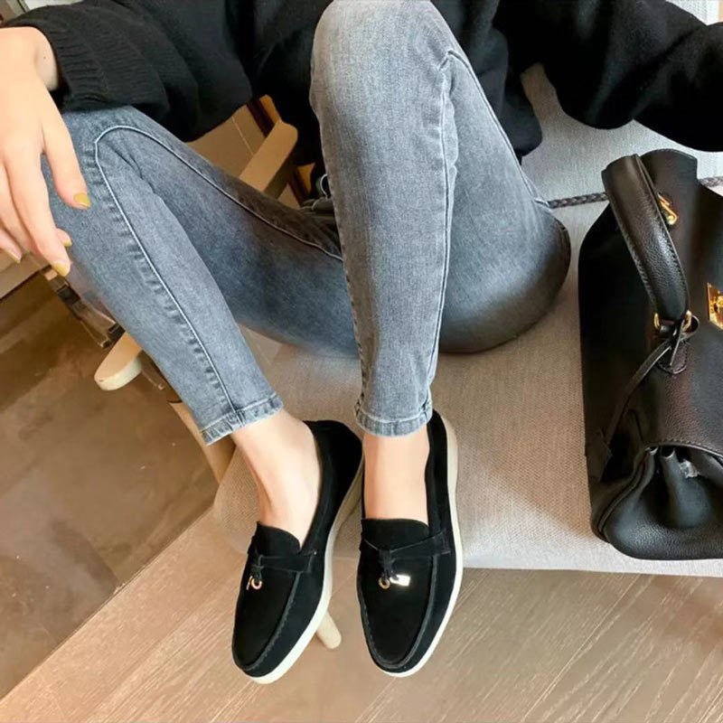 Jasmine Femme Mokasíny – Elegantné mokasíny z semišu s elegantným detailom na zapínanie