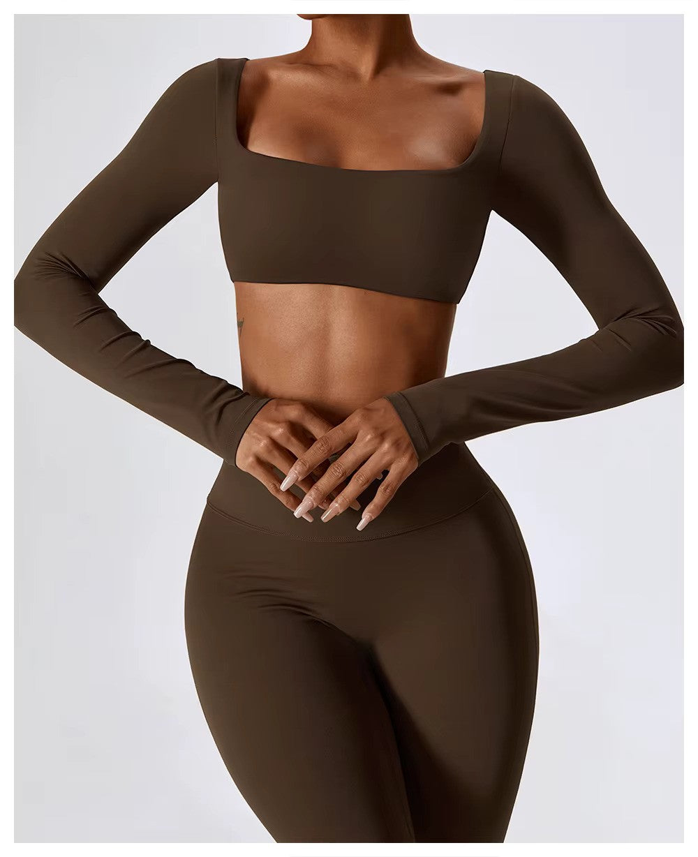 Leila női sport szett – légáteresztő jóga és fitnesz ruha bővülő leggings-szel és testhezálló felsővel