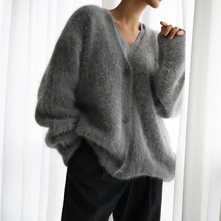 Maglione in cashmere da donna Ella: elegante cardigan ampio e morbido, comfort senza tempo